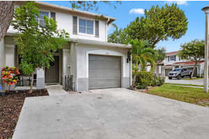 320 N Palm Villas Way, Palm Springs, FL 33461 Sold 07/22/25