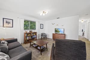 407 Riverside Drive, Palm Beach Gardens, FL 33410 Sold 08/14/25