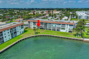 2936 Lake Shore Drive 108, Riviera Beach