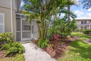 2846 Sw Lakemont Place, Palm City