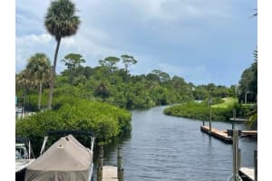 1551 Ne 13th Terrace 15, Jensen Beach