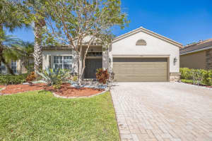 5780 Saddle Trail Lane, Wellington