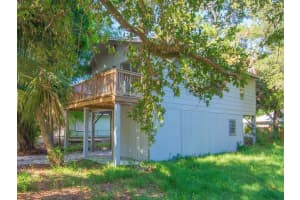 2220 86th Drive, Vero Beach, FL 32966 Sold 07/25/25