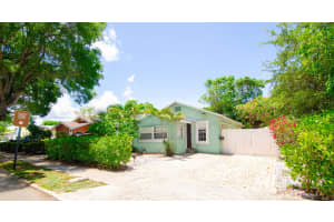 524 50th Street, West Palm Beach, FL 33407 - MLS#R11099854