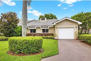 6858 Fountains Circle, Lake Worth