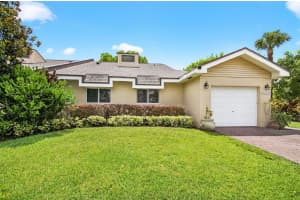 6858 Fountains Circle, Lake Worth, FL 33467 - MLS#R11099927