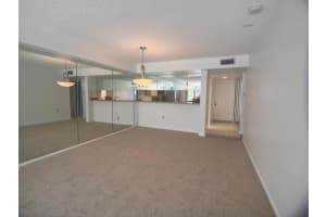 2581 Village Boulevard 205, West Palm Beach, FL 33409 - MLS#R11099932