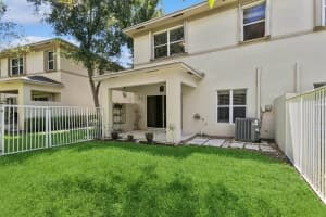 315 Spruce Street, Boynton Beach, FL 33426 Sold 12/19/25