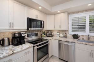 157 Capri D, Delray Beach, FL 33484 Sold 10/03/25