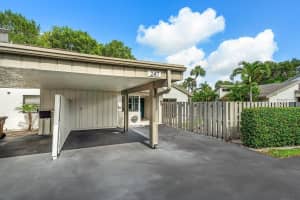 247 Deer Creek Wildwood Circle, Deerfield Beach, FL 33442 - MLS#R11100018