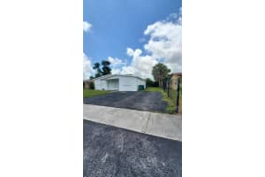 3740 NW 9th Street, Lauderhill, FL 33311 - MLS#R11100031