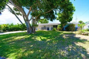 1455 Ne Silver Maple Way Jensen Beach, FL 34957 - Off Market