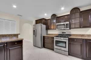 2774 SE Howell Avenue, Port Saint Lucie, FL 34952 - MLS#R11100097