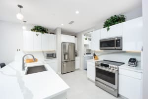41 SW Seminole Street 402, Stuart, FL 34994 - MLS#R11100106