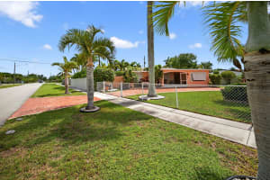 1480 NE 10th Street, Homestead, FL 33033 - MLS#R11100175