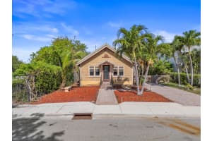 909 N L Street, Lake Worth Beach, FL 33460 - MLS#R11100211