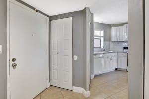 6855 W Broward Boulevard 406, Plantation, FL 33317 - MLS#R11100236