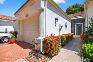 6058 Lake Hibiscus Drive, Delray Beach, FL 33484 - MLS#R11100248