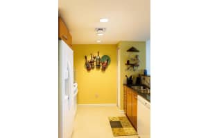 511 Lucerne Avenue 310, Lake Worth Beach, FL 33460 Sold 09/30/25