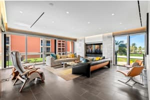 2 N Breakers Row N25, Palm Beach