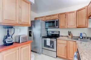 1007 Green Pine Boulevard G1, West Palm Beach, FL 33409 - MLS#R11100304
