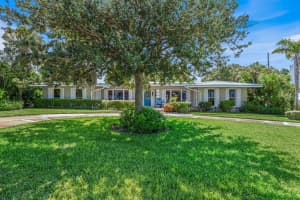 2715 S Indian River Drive, Fort Pierce, FL 34950 - MLS#R11100335