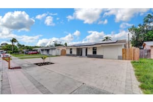 9709 SW 1st Place, Boca Raton, FL 33428 - MLS#R11100336