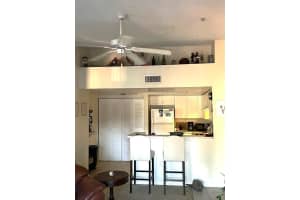 4195 N Haverhill Road 324, West Palm Beach, FL 33417 - MLS#R11100345