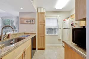 1050 Lake Shore Drive 204, Lake Park, FL 33403 - MLS#R11100445