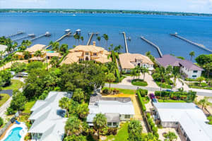 804 SE Riverside Drive, Stuart, FL 34994 - MLS#R11100461