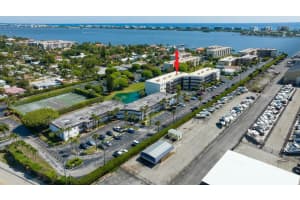 300 Waterway Drive S 405, Lantana, FL 33462 - MLS#R11100532
