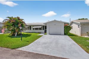 2080 SW 14th Avenue, Boynton Beach, FL 33426 - MLS#R11100557