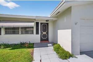 2080 14th Avenue, Boynton Beach, FL 33426 - MLS#R11100557