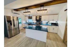 181 NE 15th Terrace, Boca Raton, FL 33432 - MLS#R11100570