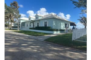 MLS# R11100584, Briny Breezes, Florida 33435