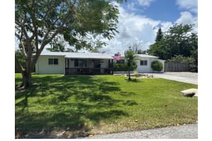 5702 SE Laguna Avenue, Stuart, FL 34997 Sold 08/26/25