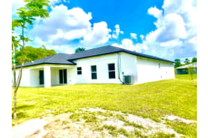 1260 Larkspur Street SE, Palm Bay, FL 32909 - MLS#R11100622