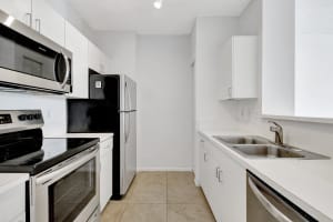 720 S Sapodilla Avenue 303, West Palm Beach, FL 33401 - MLS#R11100625