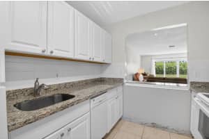 13984 Via Flora B, Delray Beach, FL 33484, Delray Beach, FL 33484 - MLS#R11100662