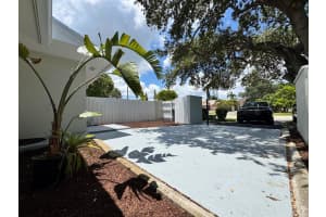 5660 Biscayne Drive, Greenacres, FL 33463 Sold 08/28/25