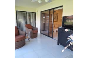 10231 N Circle Lake Drive 101, Boynton Beach, FL 33437 Sold 11/17/25