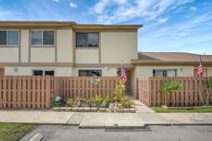 10700 NW 30th Pl, Sunrise, FL 33322, Sold 04/24/25