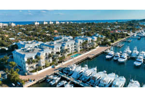 184 Lake Drive 2204, Palm Beach Shores