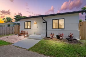 1561 Ne 33rd Street, Oakland Park