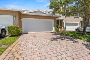 624 NE Bent Paddle Lane, Port Saint Lucie, FL 34983 - MLS#R11100807