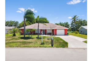 1318 Se Vestridge Lane, Port Saint Lucie