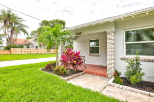 1004 Boston Avenue, Fort Pierce, FL 34950 - MLS#R11100829