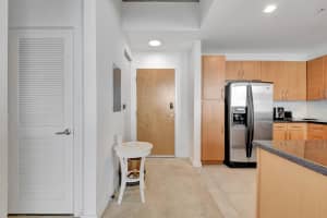 300 S Australian Avenue 1208, West Palm Beach, FL 33401 - MLS#R11100855