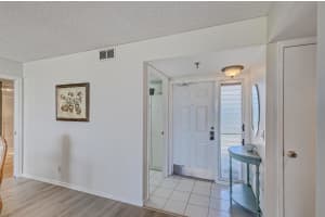 5390 Woodland Lakes Drive 305, Palm Beach Gardens, FL 33418 Sold 10/14/25