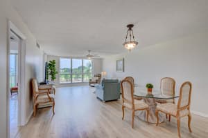 5390 Woodland Lakes Drive 305, Palm Beach Gardens, FL 33418 - MLS#R11100875